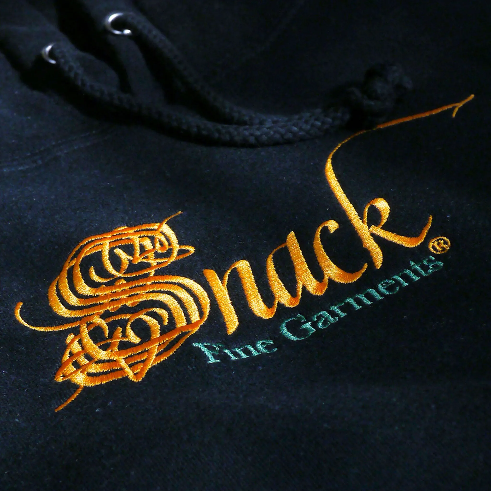 FINE GARMENTS EMBROIDERED HOODIE - BLACK
