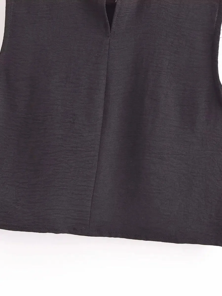 Floral Embroidered Sleeveless Turtleneck Top