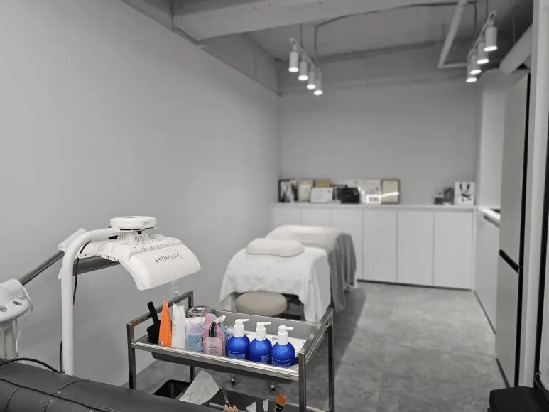 [Mua Place] Facial Treatment & Skin Care in Gangnam, Seoul