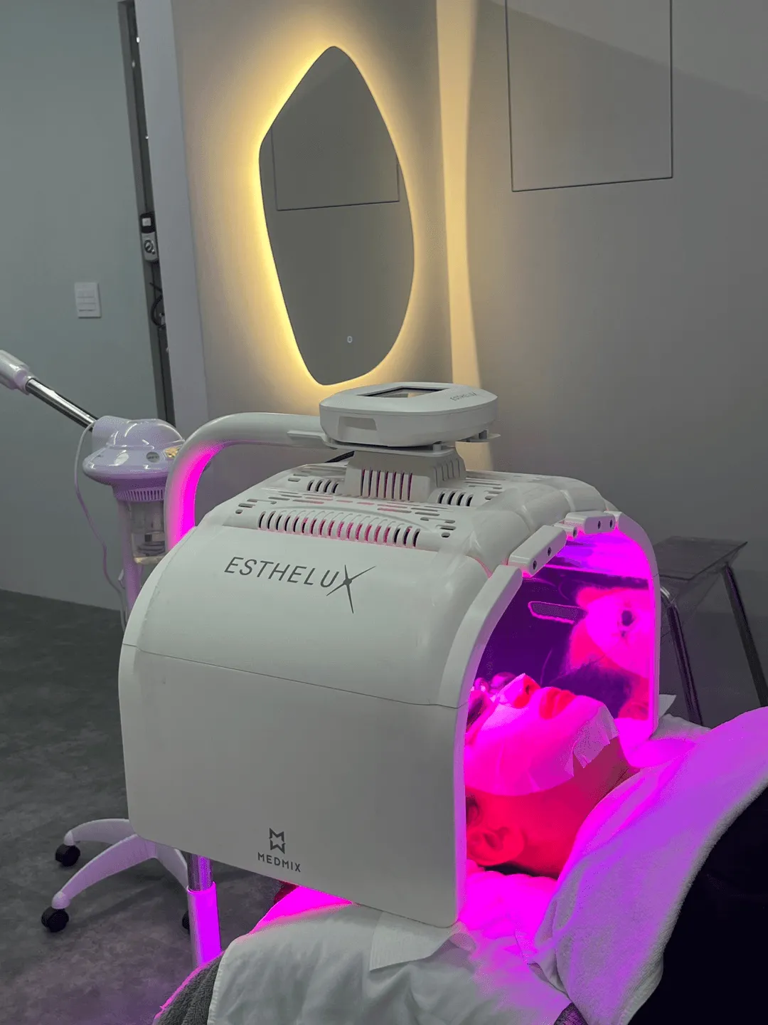 [Mua Place] Facial Treatment & Skin Care in Gangnam, Seoul