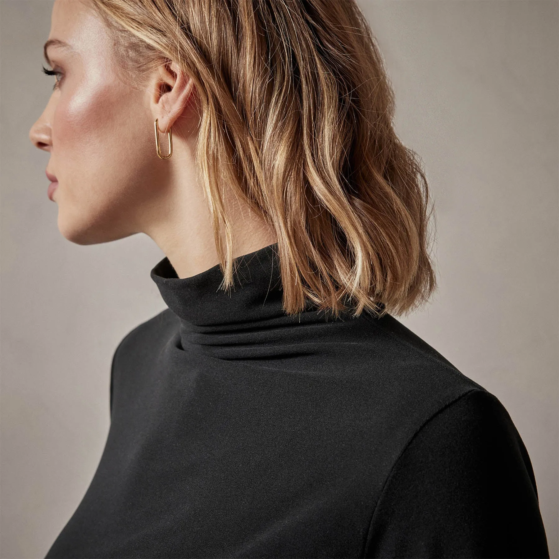 Sueded Stretch Turtleneck - Black
