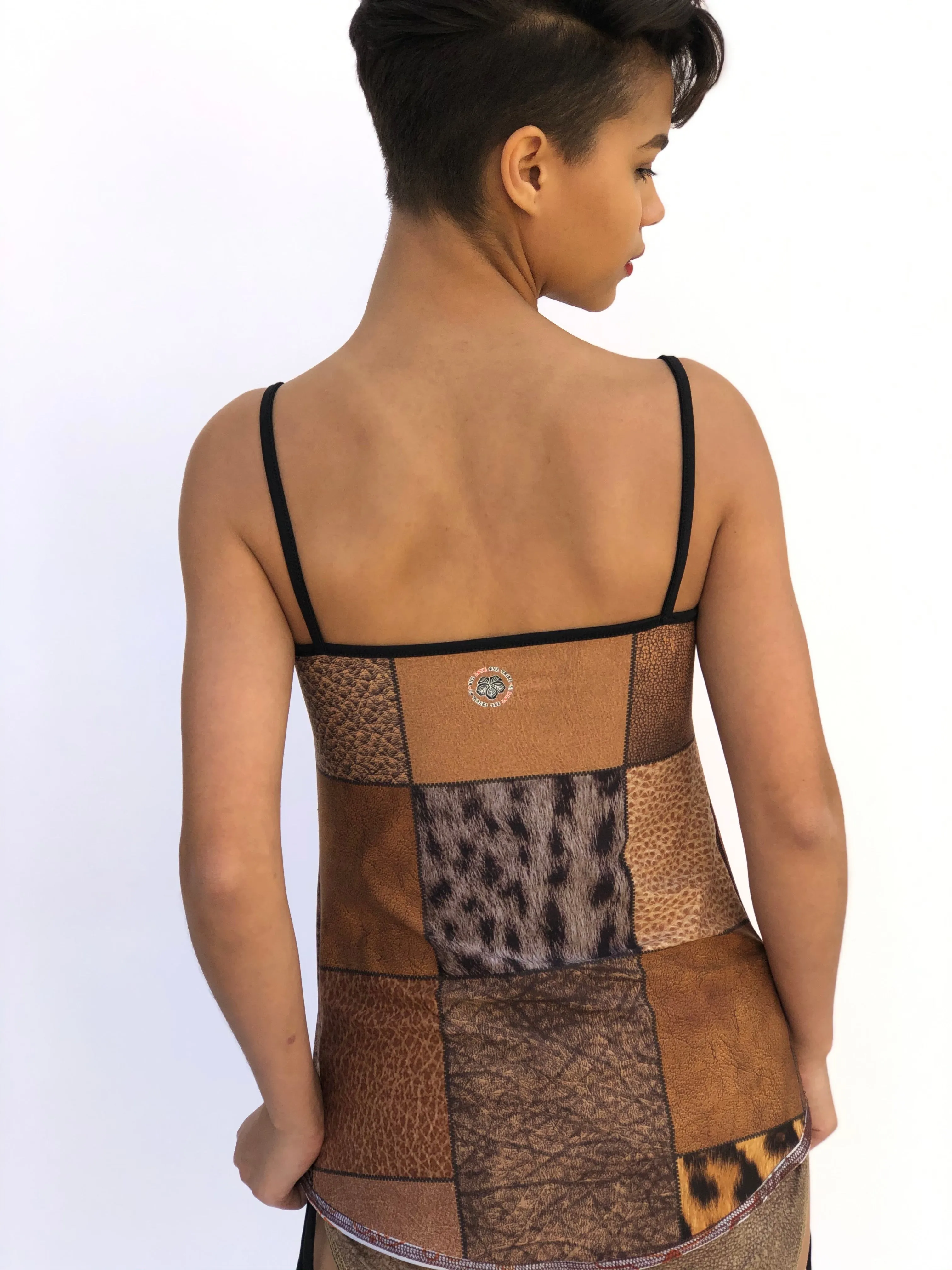 V NECK SPAGHETTI STRAP TOP COFFEE/ANIMAL PRINT