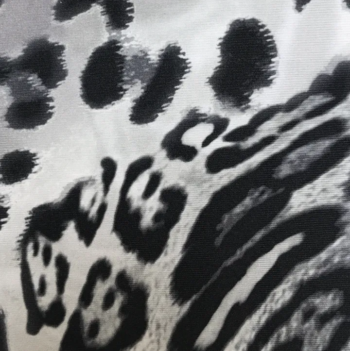 V NECK SPAGHETTI STRAP TOP WHITE TIGER/SNOW LEOPARD