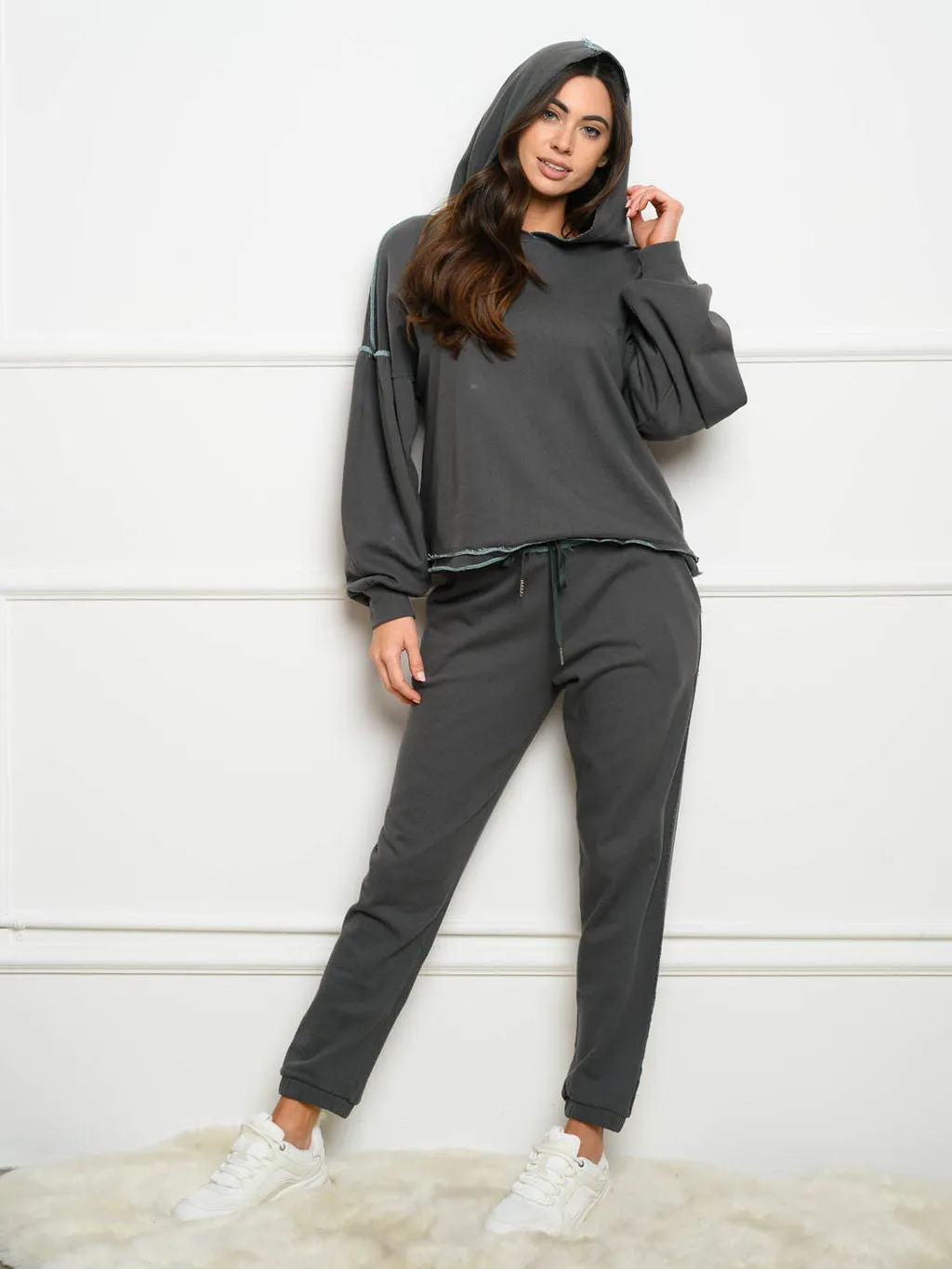WOMEN'S LONG EMBROIDERED HOODIE SWEATER